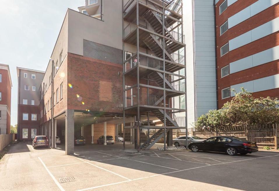 Easystay Slough Central Free Parking Kültér fotó