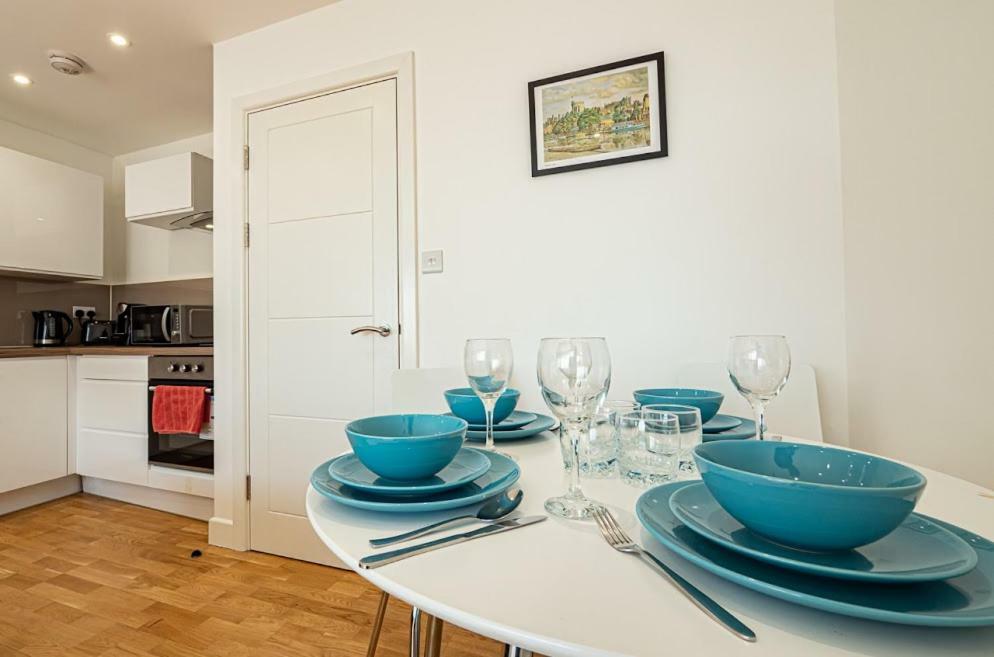 Easystay Slough Central Free Parking Kültér fotó