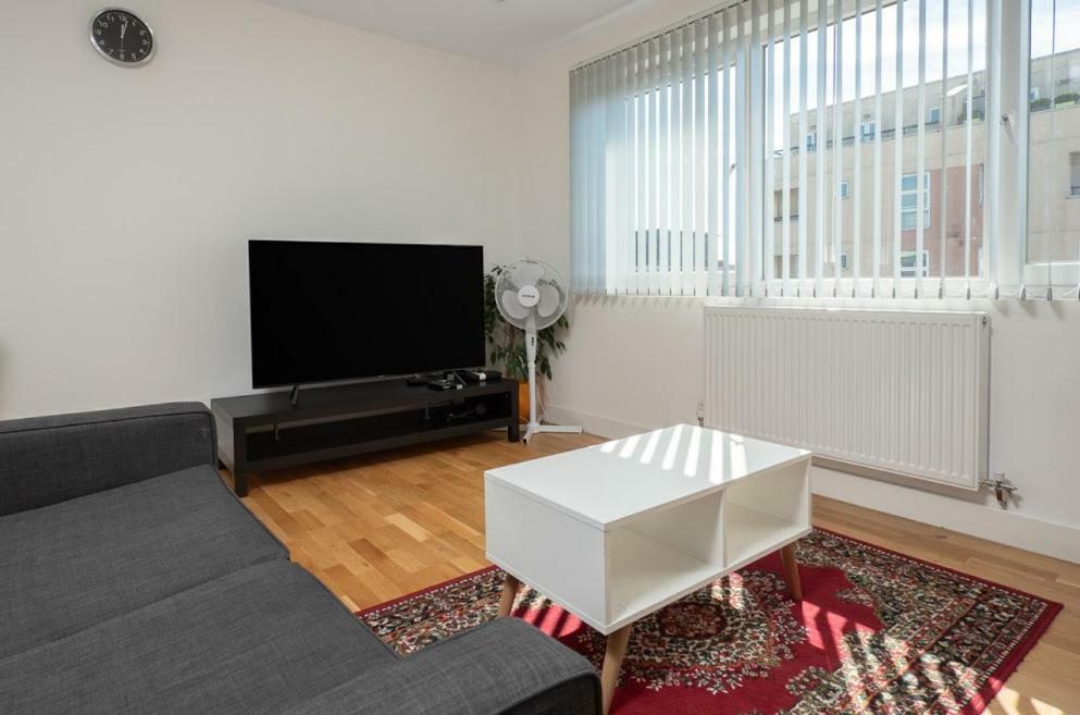 Easystay Slough Central Free Parking Kültér fotó